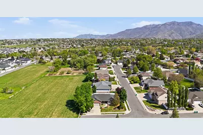 1665 E 1300 N, Layton, UT 84040 - Photo 47