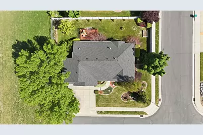 1665 E 1300 N, Layton, UT 84040 - Photo 43