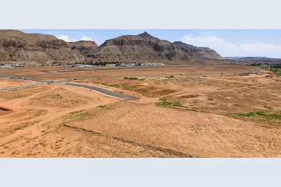 2060 S 1030 W, Hurricane, UT 84737 - Photo 11