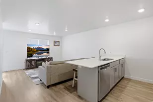1152 E Trident Dr, Saratoga Springs, UT 84045 - Photo 11