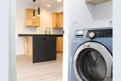 1115 N Main St, Bountiful, UT 84010 - Photo 3