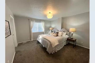 1317 E Knollwood Dr, Sandy, UT 84092 - Photo 9