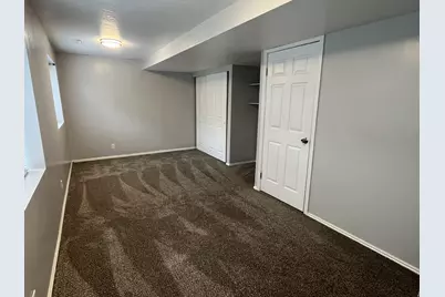 1317 E Knollwood Dr, Sandy, UT 84092 - Photo 25
