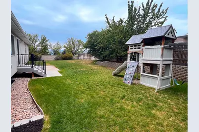 1317 E Knollwood Dr, Sandy, UT 84092 - Photo 27