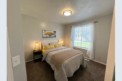 1317 E Knollwood Dr, Sandy, UT 84092 - Photo 15