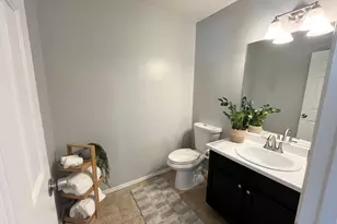 1317 E Knollwood Dr, Sandy, UT 84092 - Photo 19