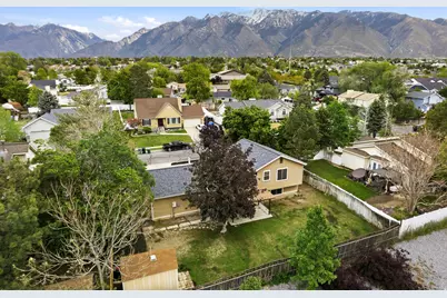 11308 S Hawkwood Dr, Sandy, UT 84094 - Photo 5