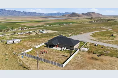 9317 N Sunset Dr, Thatcher, UT 84337 - Photo 45