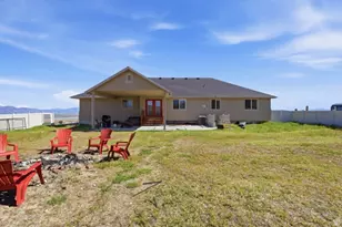 9317 N Sunset Dr, Thatcher, UT 84337 - Photo 41
