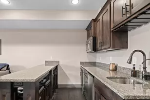 819 S Edgewater Ct E, Huntsville, UT 84317 - Photo 37