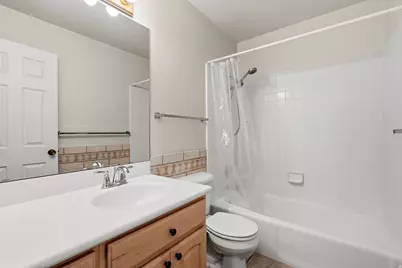 1315 W 1900 S, Woods Cross, UT 84087 - Photo 13
