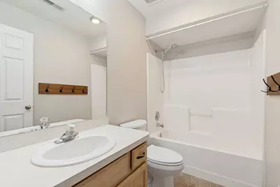 8066 N Ridge Loop E #4, Eagle Mountain, UT 84005 - Photo 13