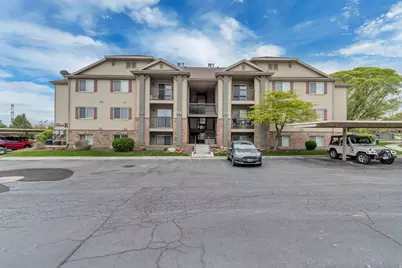 8066 N Ridge Loop E #4, Eagle Mountain, UT 84005 - Photo 1