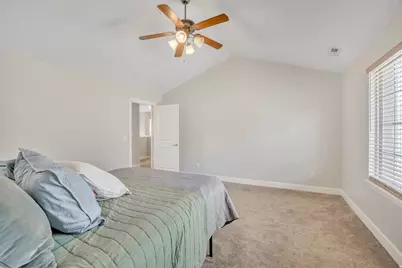 585 E Wyngate Pointe Ln, Draper, UT 84020 - Photo 11