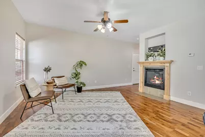 585 E Wyngate Pointe Ln, Draper, UT 84020 - Photo 3