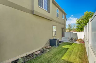 585 E Wyngate Pointe Ln, Draper, UT 84020 - Photo 25