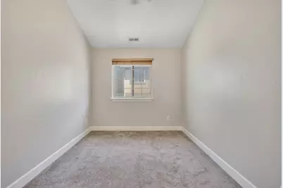 585 E Wyngate Pointe Ln, Draper, UT 84020 - Photo 19