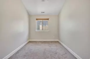 585 E Wyngate Pointe Ln, Draper, UT 84020 - Photo 19