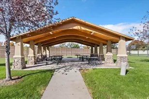 585 E Wyngate Pointe Ln, Draper, UT 84020 - Photo 29