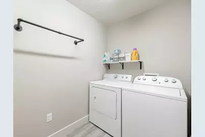 1356 N 250 W, Sunset, UT 84015 - Photo 17