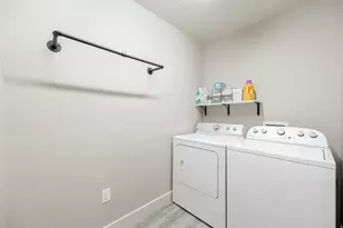 1356 N 250 W, Sunset, UT 84015 - Photo 17