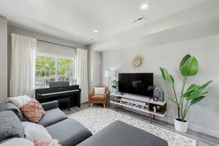 1356 N 250 W, Sunset, UT 84015 - Photo 7