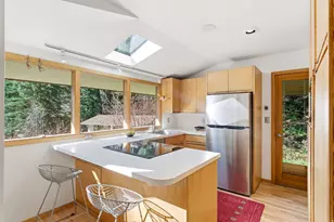 2181 N Pinecrest Cyn Rd, Salt Lake City, UT 84108 - Photo 17