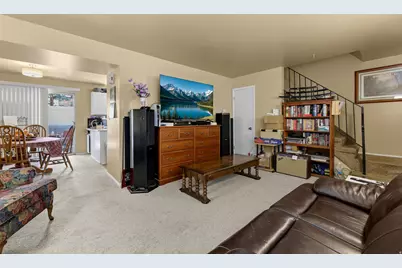 7445 Rich Way E, Cottonwood Heights, UT 84121 - Photo 29