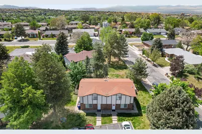 7445 Rich Way E, Cottonwood Heights, UT 84121 - Photo 41