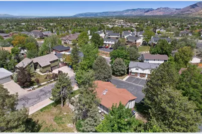 7445 Rich Way E, Cottonwood Heights, UT 84121 - Photo 43