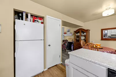 7445 Rich Way E, Cottonwood Heights, UT 84121 - Photo 35