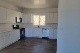 326 E Sage Cir S, Tooele, UT 84074 - Photo 5