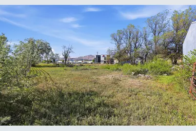 915 W State St, Lehi, UT 84043 - Photo 17