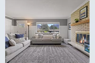 7168 S 1700 E, Cottonwood Heights, UT 84121 - Photo 7