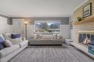 7168 S 1700 E, Cottonwood Heights, UT 84121 - Photo 7