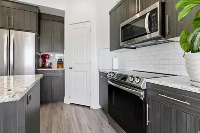 1388 E 380 S, Hyrum, UT 84319 - Photo 9