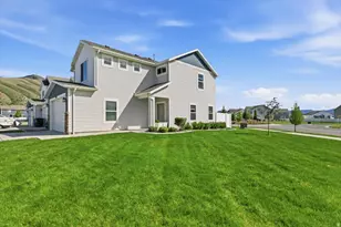 1388 E 380 S, Hyrum, UT 84319 - Photo 23