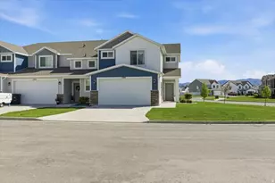 1388 E 380 S, Hyrum, UT 84319 - Photo 3