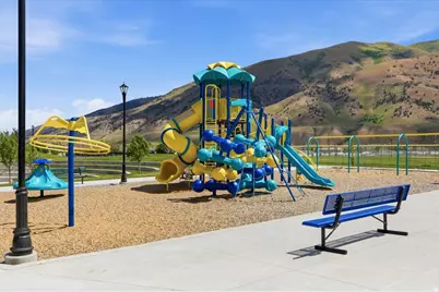1388 E 380 S, Hyrum, UT 84319 - Photo 39