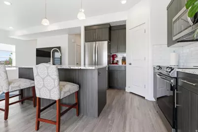 1388 E 380 S, Hyrum, UT 84319 - Photo 3