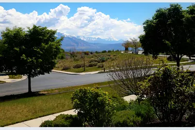 10542 S Vermillion Dr W, South Jordan, UT 84009 - Photo 11
