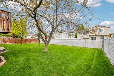 5429 S 4125 W, Roy, UT 84067 - Photo 19