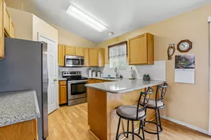 5429 S 4125 W, Roy, UT 84067 - Photo 7