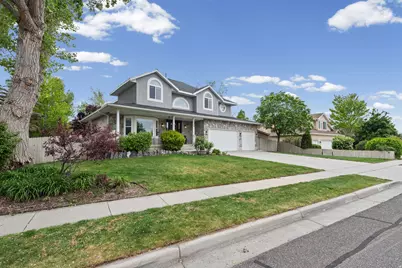1554 E Buttercup Dr, Sandy, UT 84092 - Photo 19