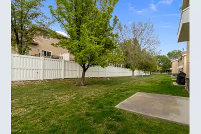 1546 W Compass Point Ln #2B, West Jordan, UT 84084 - Photo 5