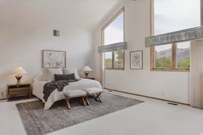 9725 S Ruskin Cir, Sandy, UT 84092 - Photo 29
