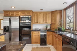 9725 S Ruskin Circle, Sandy, UT 84092 - Photo 19