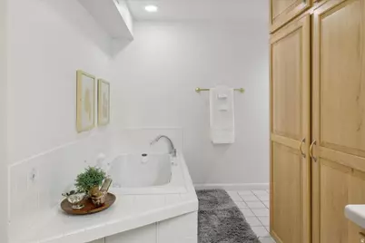 9725 S Ruskin Cir, Sandy, UT 84092 - Photo 45