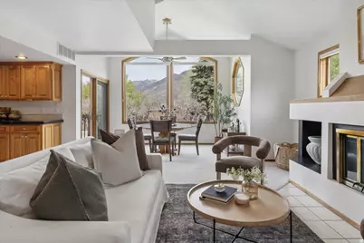 9725 S Ruskin Cir, Sandy, UT 84092 - Photo 13