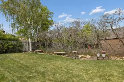 9725 S Ruskin Cir, Sandy, UT 84092 - Photo 55